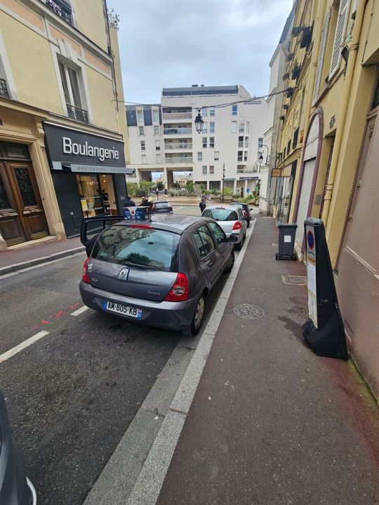 Location Commerce Saint-Cloud 40&nbsp;m²