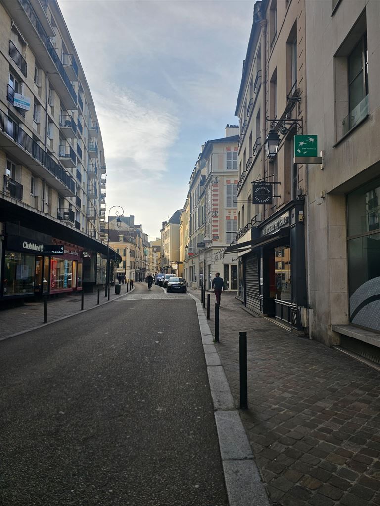 commerce en location sur ST GERMAIN EN LAYE (78100)