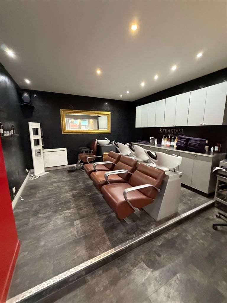 commerce en vente sur VERSAILLES (78000)