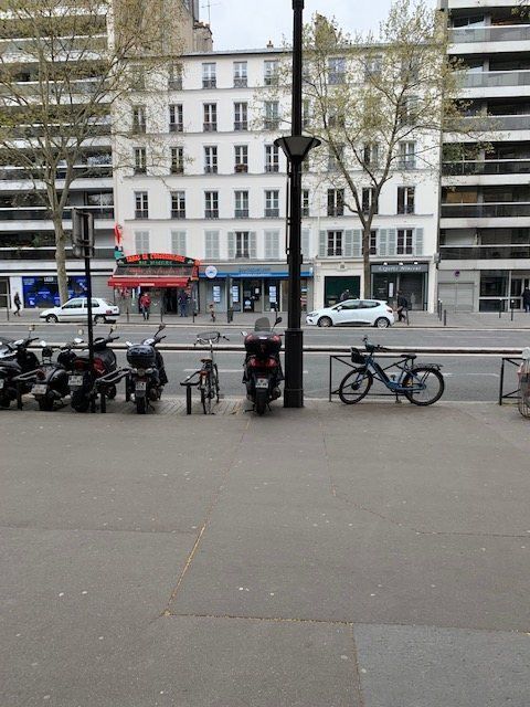 Location Commerce Paris 6 63 m²