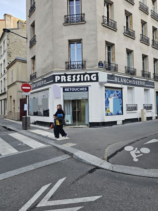 Location Commerce Paris 14 62.24 m²