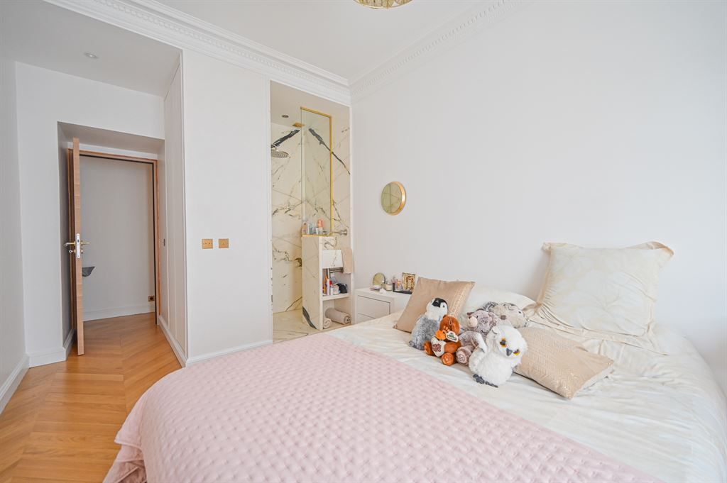 appartement 5 Pièces en vente sur PARIS (75016)