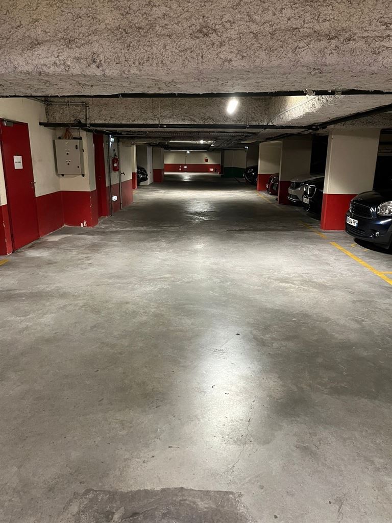 parking en vente sur PARIS (75015)